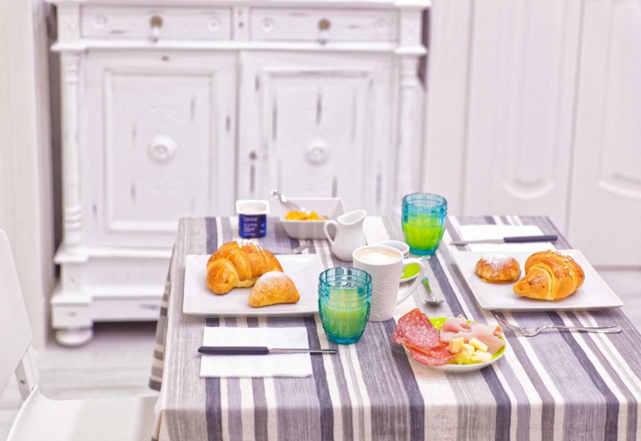 B&B Rest A Napoli Екстер'єр фото