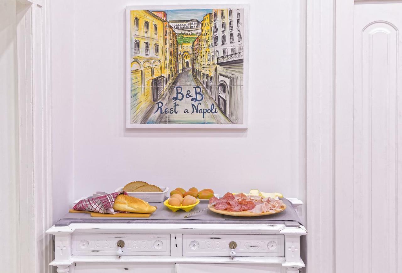 B&B Rest A Napoli Екстер'єр фото
